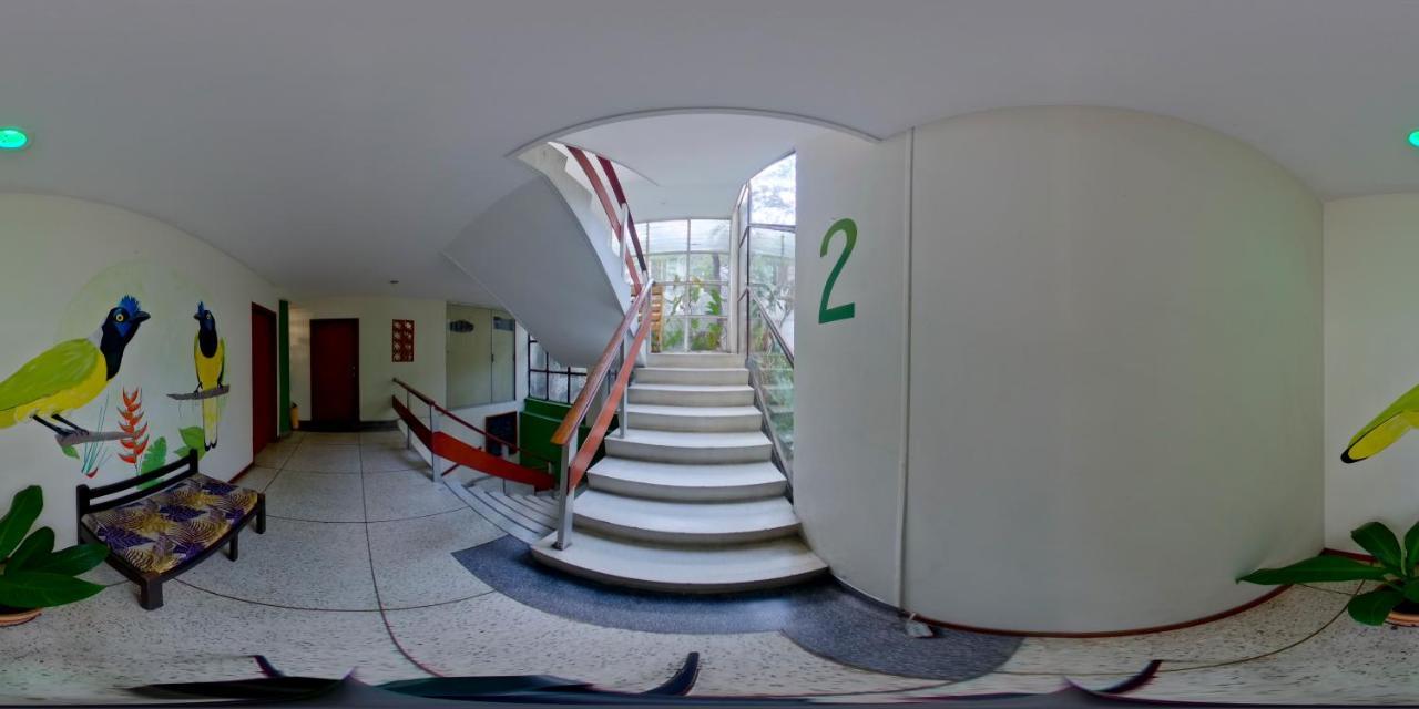 Roof Hostel كالي المظهر الخارجي الصورة