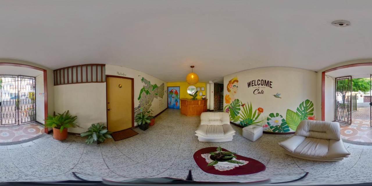 Roof Hostel كالي المظهر الخارجي الصورة