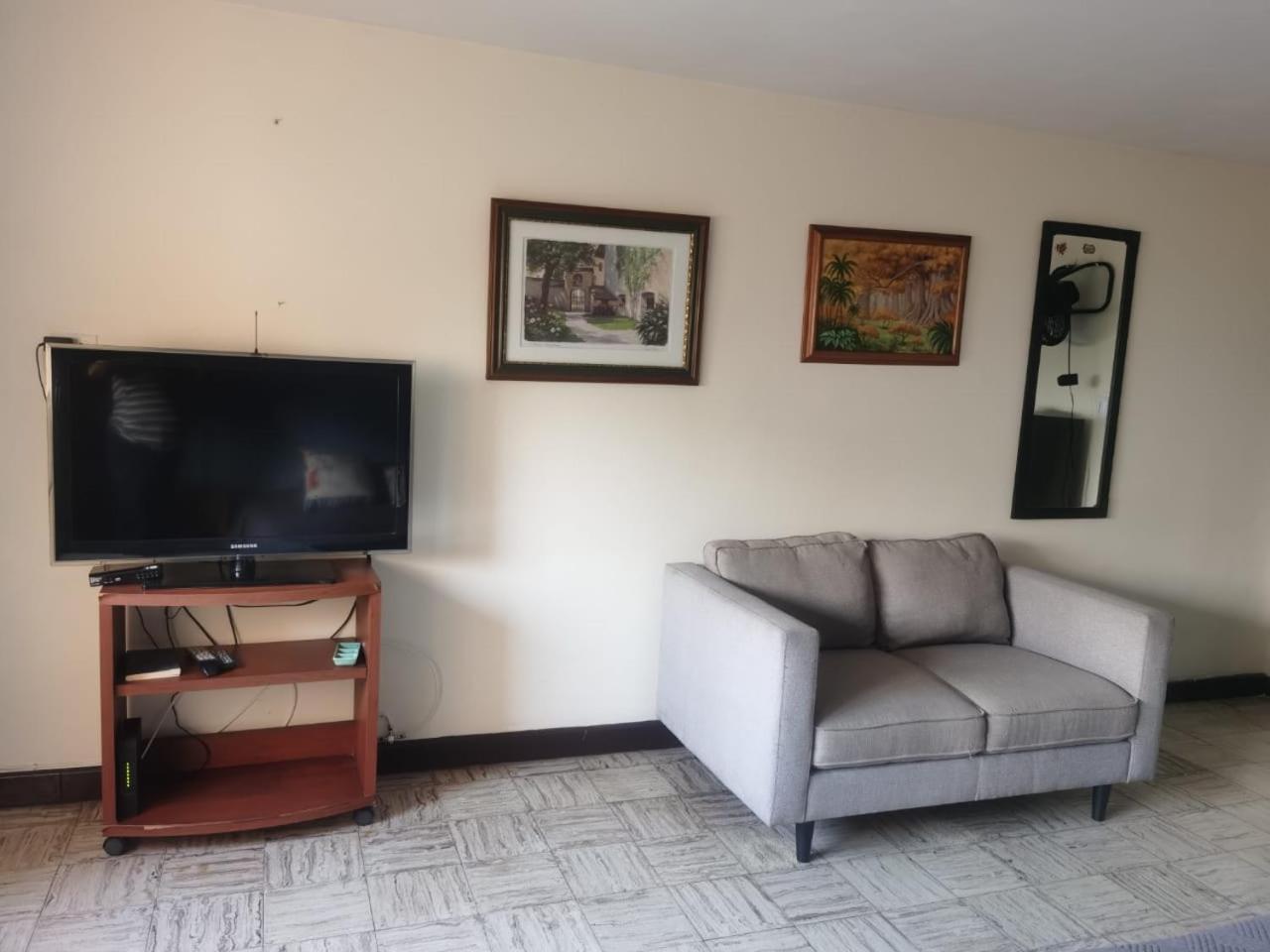 Roof Hostel كالي المظهر الخارجي الصورة